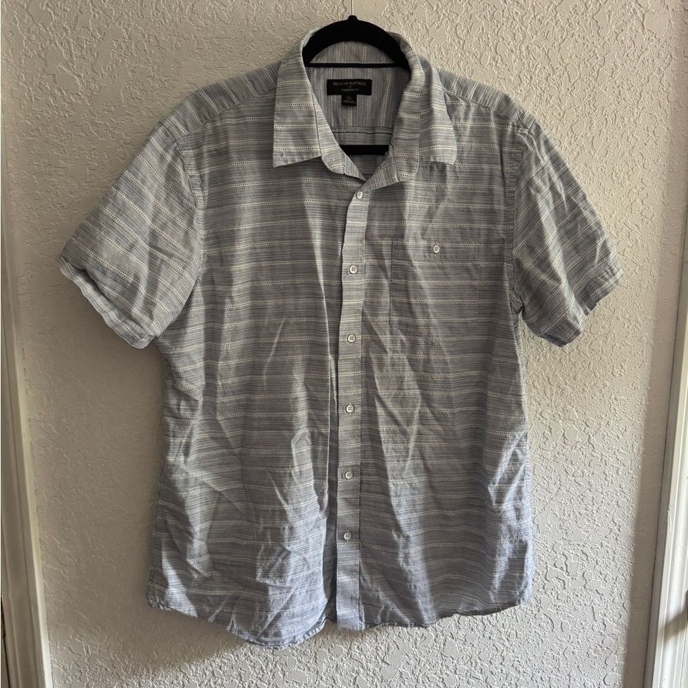Banana Republic Men’s Gray Striped Button Down Shirt XL Slim Fit Short Sleeve
